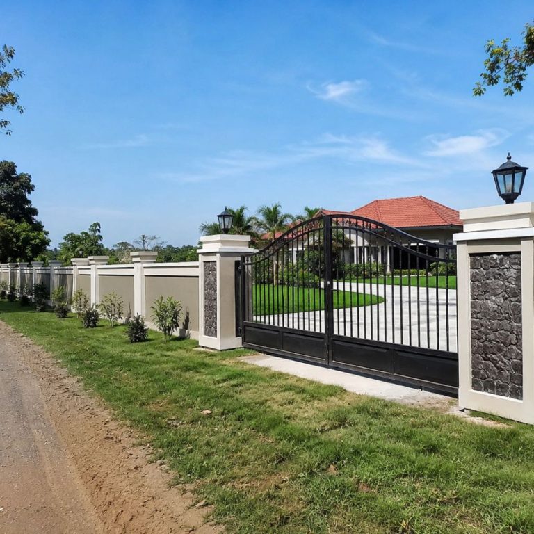 compound_wall_for_farmhouse